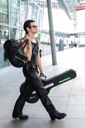 London, Yungblud lands at Heathrow Airport  Copyright: xcristinaxmasseix xipa-agency.netx xx IPA_Agency_IPA73450730