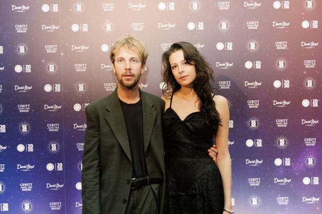 Georgie and Tom Odell attend Rise Up for the Roundhouse Gala at Roundhouse in London, UK on 25 March 2026 Copyright: xRyoheyxNakayama Famousx 20260325_RoundhouseGala_London_Ryohey-28