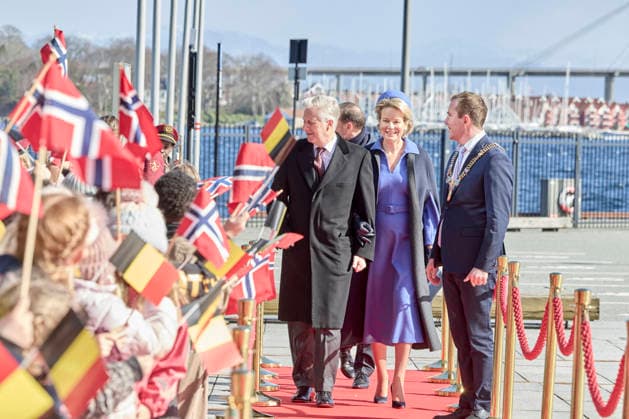 Belgian Royal Couple Visits Norway - Day 3 Queen Mathilde and King Philippe of Belgium during the Visited the old village of Stavanger in Norway on March 25, 2026, during the second day of the official visit in Norway. Photo by Olivier Polet ABACAPRESS.COM Stavanger Norway  Copyright: xPoletxOlivier ABACAx