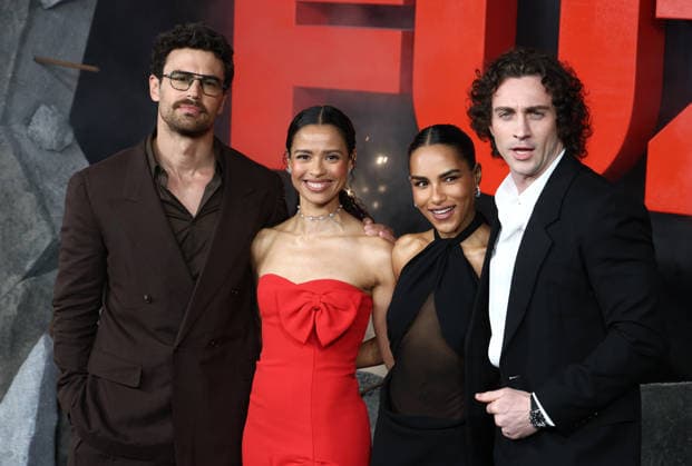 Entertainment Bilder des Tages The Fuze UK Premiere at Odeon West End in London, England. Theo James, Saffron Hocking, Gugu Mbatha-Raw and Aaron Taylor-Johnson attend the Fuze UK premiere at Odeon West End in London, England on March 26, 2026. London Odeon West End UK Copyright: xFredxDuvalx