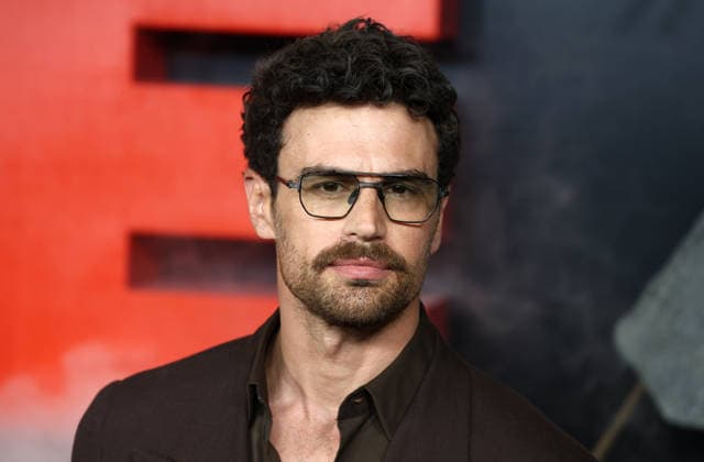 The Fuze UK Premiere at Odeon West End in London, England. Theo James attends the Fuze UK premiere at Odeon West End in London, England on March 26, 2026. London Odeon West End UK Copyright: xFredxDuvalx