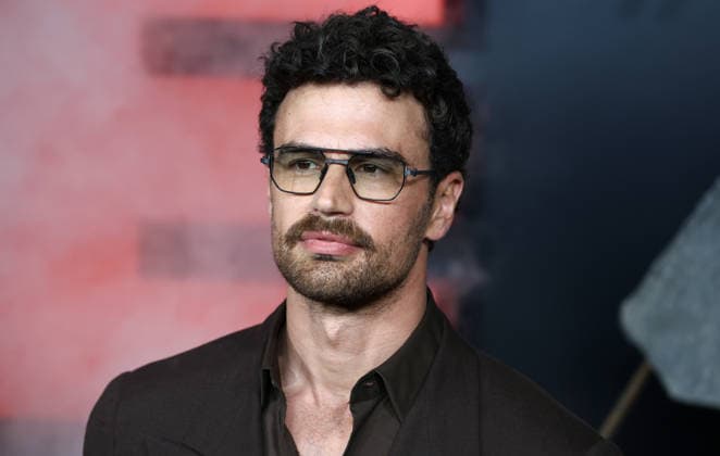 The Fuze UK Premiere at Odeon West End in London, England. Theo James attends the Fuze UK premiere at Odeon West End in London, England on March 26, 2026. London Odeon West End UK Copyright: xFredxDuvalx