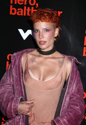 Our Hero, Balthazar New York Premiere Halsey attending the Our Hero, Balthazar New York Premiere held at Regal Union Square on March 26, 2026 in New York City, NY New York City Regal Union Square NY USA Copyright: xStevenxBergman AFF-USA.COMx