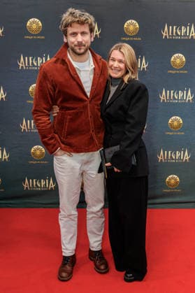 26 03 2026 Düsseldorf Cirque du Soleil Alegria Red Carpet on the evening of the Düsseldorf premiere Here l r Steve Windolf and Kerstin Landsmann Düsseldorf Gerresheim Glasmacherviertel North Rhine-Westphalia Germany