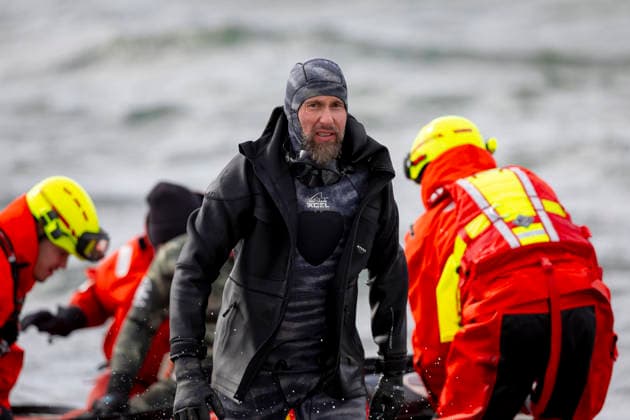 Robert Marc Lehmann. Buckelwal strandet vor Niendorfer Hafeneinfahrt (Timmendorfer Strand), 26.03.26 Timmendorfer Strand Schleswig-Holstein Germany *** Robert Marc Lehmann Humpback whale stranded off Niendorf harbor entrance Timmendorfer Strand , 26 03 26 Timmendorfer Strand Schleswig Holstein Germany Copyright: xAgentur54GradÂ°x xFelixxKoenigx