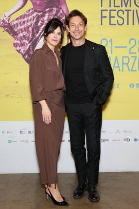 Bari - Bif&st pictured: Giorgio Pasotti with Valentina Cervi  Copyright: x xipa-agency.netx xFabioxSerinox IPA_Agency_IPA73489032