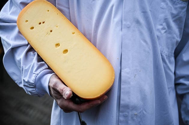 Cheese Market Season Opens in Alkmaar, Netherlands ALKMAAR, NETHERLANDS — MARCH 27: Visitors gathered for the opening, as the market continues to attract tourists from across Europe each year and remains a notable cultural attraction in Alkmaar, the Netherlands on March 27, 2026. The cheese market season opened at Waagplein in Alkmaar, marking the return of a well-known traditional event. Mouneb Taim Anadolu Alkmaar Netherlands. Editorial use only. Please get in touch for any other usage.  Copyright: x2026xAnadoluxMounebxTaimx