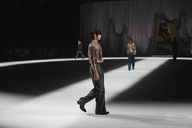 March 27, 2026, Beijing, China: A model walks the runway at the Zickness show by designer Zic during 2026 China International Fashion Week Beijing China  - ZUMAx102 20260327_zsp_x102_015 Copyright: xPeterxCooperx