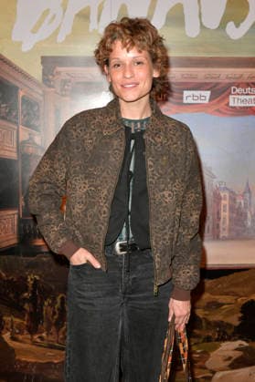 Kristin Suckow at the special screening Banausen Comedy Theater Chaos at Deutsches Theater Berlin, 27 03 2026 Foto:xM.xBehrensx xFuturexImagex banausen_6302
