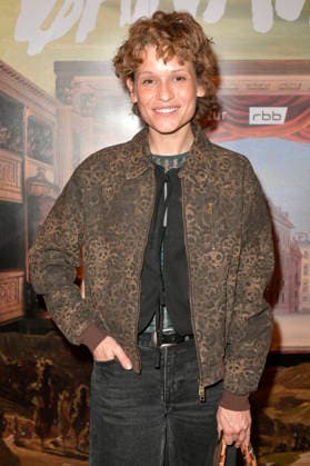 Kristin Suckow at the special screening Banausen Comedy Theater Chaos at Deutsches Theater Berlin, 27 03 2026 Foto:xM.xBehrensx xFuturexImagex banausen_6303