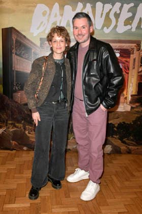 Kristin Suckow with guest at the special screening Banausen Comedy Theater Chaos at Deutsches Theater Berlin, 27 03 2026 Foto:xM.xBehrensx xFuturexImagex banausen_6304
