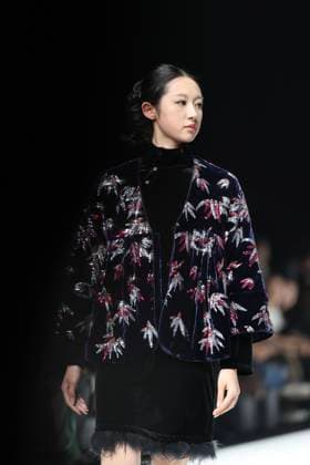 BEIJING, CHINA - MARCH 27: A model walks the runway at the GUANJU collection by designer Guan Yazheng on day 8 of China Fashion Week 2026 (Spring) at 798Â·751 PARK on March 27, 2026 in Beijing, China.  Copyright: xChinaxNewsxServicex 111631117730