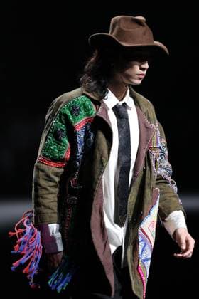 BEIJING, CHINA - MARCH 27: A model walks the runway at the Gu axin collection by designer Yang Chunlin on day 8 of China Fashion Week 2026 (Spring) at 798Â·751 PARK on March 27, 2026 in Beijing, China.  Copyright: xChinaxNewsxServicex 111631060616