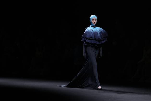 BEIJING, CHINA - MARCH 27: A model walks the runway at the HOIl collection on day 8 of China Fashion Week 2026 (Spring) at 798Â·751 PARK on March 27, 2026 in Beijing, China.  Copyright: xChinaxNewsxServicex 111631117751