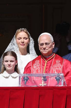 Pope Leo XIV on the balcony of the Princes Palace with Prince Albert II of Monaco, Princess Charlene, Prince Gabriel and Princess Gabriella Historic visit of Pope Leo XIV to Monaco on March 28, 2026 Claudia Albuquerque Bestimage Pope Leo XIV on the balcony of the Princes Palace with Prince Albert II of Monaco, Princess Charlene, Prince Gabriel and Princess Gabriella Historic visit of Pope Leo XIV to Monaco on March 28, 2026 Monaco  Copyright: xClaudiaxAlbuquerquex xBestimagexClaudiaxAlbuquerquex xBestimagex