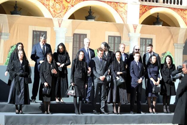 Pope Leon XIV a Monaco PHOTOPQR NICE MATIN Cyril Dodergny Monaco 28 03 2026 Monaco le 28 03 2026 Voyage Apostolique de sa Saintete Le Pape Leon XIV en Principaute de Monaco Cours dhonneur du palais Princier Accueil de sa Saintete Le Pape Leon XIV par S A S Le Prince Albert II, La Princesse Charlene, La Princesse Gabriella, Le Prince Hereditaire Jacques et toute le famille Princiere This Saturday, March 28, Monaco welcomes Pope Leo XIV on an apostolic visit This is the first papal visit of the modern era Monaco France  Copyright: xPHOTOPQR NICExMATIN MAXPPPxCyrilxDodergnyx 20260328NIM5912 20260328NIM5912