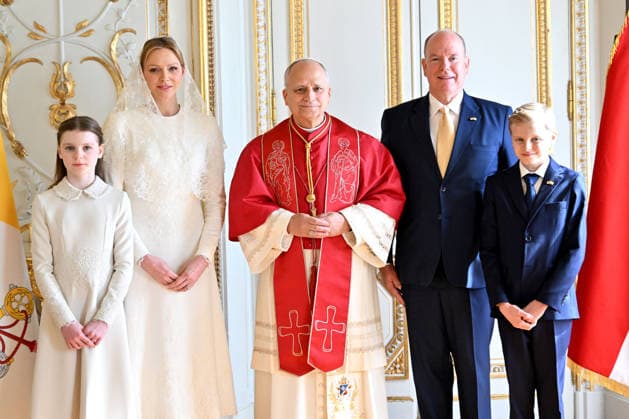 Pope Leo XIV with Prince Albert II of Monaco, Princess Charlène,Prince Jacques and Princess Gabriella Meeting at the Pricnier Palace and official photo Historic visit of Pope Leo XIV to Monaco on March 28, 2026 Bruno Bebert Dominique Jacovides Bestimage Pope Leo XIV s meeting with Prince Albert II of Monaco and Princess Charlene at the Prince s Palace Historic visit of Pope Leo XIV to Monaco on March 28, 2026 Monaco  Copyright: xDominiquexJacovidesx-xBrunoxBebertx xBestimagexDominiquexJacovidesx-xBrunoxBebertx xBestimagex