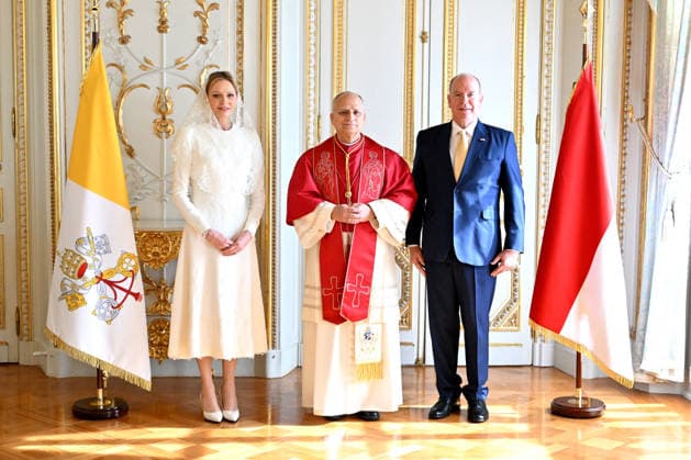Pope Leo XIV with Prince Albert II of Monaco, Princess Charlene Meeting at the Pricnier Palace and official photo Historic visit of Pope Leo XIV to Monaco on March 28, 2026 Bruno Bebert Dominique Jacovides Bestimage Pope Leo XIV s meeting with Prince Albert II of Monaco and Princess Charlene at the Prince s Palace Historic visit of Pope Leo XIV to Monaco on March 28, 2026 Monaco  Copyright: xDominiquexJacovidesx-xBrunoxBebertx xBestimagexDominiquexJacovidesx-xBrunoxBebertx xBestimagex