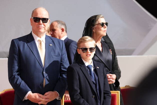 Prince Albert II of Monaco, Prince Jacques, Hereditary Prince of Monaco, Marquis of Baux and Princess Caroline of Hanover Princesse caroline de Hanovre at papal mass at Stade Louis II in Monte Carlo, Monaco on March 28, 2026 Pope Leo XIV visits Monaco for a one day symbolic trip, the first papal presence there in nearly five centuries Jean Charles Pool Monaco Bestimage Monte Carlo Monaco  Copyright: xJean-CharlesxVinajx xPoolxMonacox xBestimagexJean-CharlesxVinajx xPoolxMonacox xBestimagex