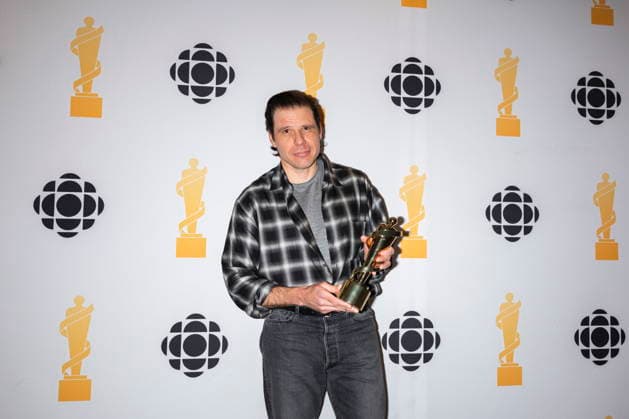 March 28, 2026, Hamilton, On, Canada: Bahamas poses for photos after winning Adult Alternative Album of the Year during the 2026 Juno Awards Gala in Hamilton, Saturday, March 28, 2026. Hamilton Canada  - ZUMAc35_ 20260328_zaf_c35_193 Copyright: xNickxIwanyshynx