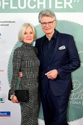 Peter Escher with his wife Ulrike at the 9 Windflüchter Charity Gala 2026 in aid of the Betroffen˜ foundation in the Störtebeker Brauquartier Stralsund, 28 03 2026 Foto:xM.xWehnertx xFuturexImagex windfluechter_6302