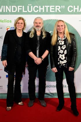 Rüdiger Barton, Hans Jürgen Reznicek and Uwe Hassbecker from Silly at the 9 Windflüchter Charity Gala 2026 in aid of the Betroffen˜ foundation in the Störtebeker Brauquartier Stralsund, 28 03 2026 Foto:xM.xWehnertx xFuturexImagex windfluechter_6314