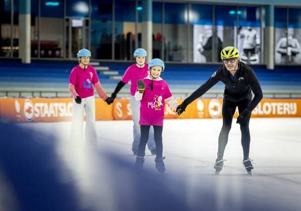 HEERENVEEN - Mila and Prince Bernhard on the Thialf ice rink during the kick-off of the tenth edition of De Hollandse 100. The duathlon is held annually to raise money for scientific research into the nature and treatment of lymphoma. KOEN VAN WEEL ANP netherlands out - belgium out  Copyright: xx x554651261x originalFilename: 554651261.jpg