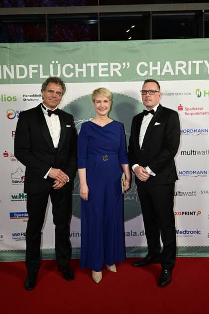 Matthias Birth, Manuela Schwesig and Thomas Knüppel at the 9 Windflüchter Charity Gala 2026 in aid of the Betroffen˜ foundation in the Störtebeker Brauquartier Stralsund, 28 03 2026 Copyright: xMatthiasxWehnertx