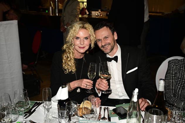 Victoria Herrmann with husband David Böthig at the 9 Windflüchter Charity Gala 2026 in aid of the Betroffen˜ foundation in the Störtebeker Brauquartier Stralsund, 28 03 2026 Copyright: xMatthiasxWehnertx
