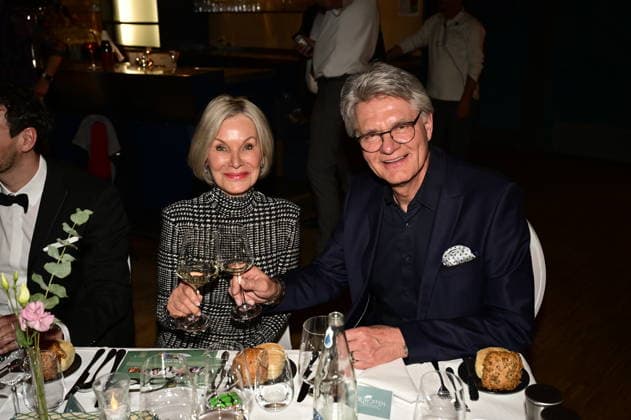 Peter Escher with his wife Ulrike at the 9 Windflüchter Charity Gala 2026 in aid of the Betroffen˜ foundation in the Störtebeker Brauquartier Stralsund, 28 03 2026 Copyright: xMatthiasxWehnertx