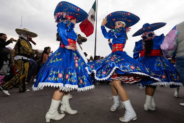 March 29, 2026, Mexico City, Mexico: Performers, dancers and musicians took part in the Third Carnival of Carnivals in Mexico City, where thousands of people followed the route from the Monument to the Revolution to the Zocalo, in a celebration defined by masks, traditional costumes and live music. Mexico City Mexico  - ZUMAl178 20260329_znp_l178_057 Copyright: xCristianxLeyvax