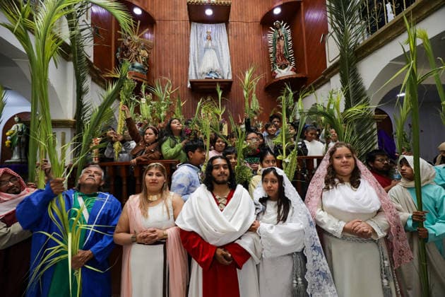 A person portraying Jesus during the Palm Sunday reenactment in the Tenorios neighborhood in the Iztapalapa borough, a tradition over 40 years old, which marks the beginning of the Holy Week liturgical celebrations. on March 29, 2026 in Mexico City, Mexico. Mexico City Mexico - ZUMAe321 20260329_zia_e321_028 Copyright: xIanxRoblesx