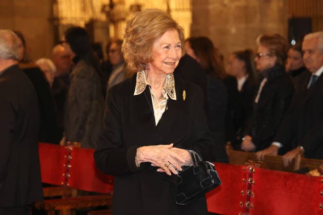 Queen Sofia attends the annual Easter concert to benefit Projecte Home Balears Queen Sofia attends the annual Easter concert, in the Cathedral Basilica of Santa Maria de Mallorca, on March 30, 2026, in Palma de Mallorca, Mallorca, Balearic Islands Spain The Balearic Symphony Orchestra and the Choir of the University of the Balearic Islands have performed the Easter concert Verdis Requiem for the benefit of Proyecto Hombre The organization has indicated that the proceeds of the program will go entirely to the treatment and prevention programs developed by the entity in the Balearic Islands 30 MARCH 2026 QUEEN SOFIA SPAIN MALORCA CONCERT EASTER BENEFICIAL BALEARIC BALEARIC ISLANDS Palma de Mallorca, Mallorca Isl Palma de Mallorca, Mallorca I  Copyright: xIsaacxBujx 7408697