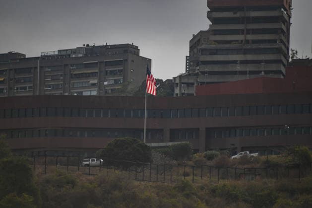 News Bilder des Tages #2 (260330) -- CARACAS, March 30, 2026 -- Photo taken on March 30, 2026, shows the U.S. Embassy in Caracas, capital of Venezuela. The U.S. Embassy in Venezuela s capital resumed operations on Monday, roughly three months after U.S. forces raided the South American country and forcibly seized its president, Nicolas Maduro. (Photo by Marcos Salgado Xinhua) VENEZUELA-CARACAS-U.S.-EMBASSY-RESUME OPERATIONS TianxRui 