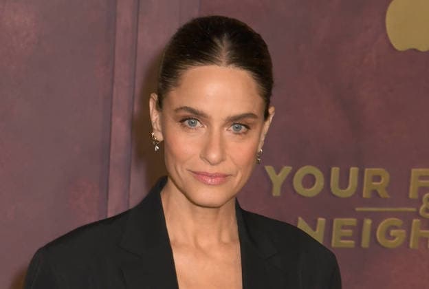 NEW YORK, NY- MARCH 30: Amanda Peet at Apple TV s Your Friends & Neighbors Season 2 Red Carpet at The New York Historical Museum in New York City on March 30, 2026. Copyright: xmpi099 MediaPunchx