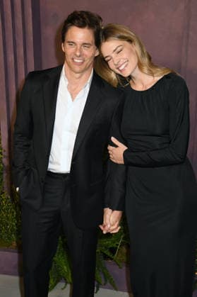 NEW YORK, NY- MARCH 30: James Marsden and Frederique Brons at Apple TV s Your Friends & Neighbors Season 2 Red Carpet at The New York Historical Museum in New York City on March 30, 2026. Copyright: xmpi099 MediaPunchx
