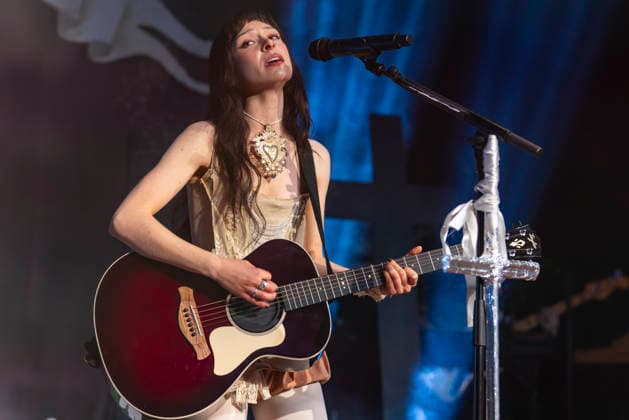 Holly Humberstone performs at New Century Hall Holly Humberstone performs at New Century Hall, Manchester, England, 30th March 2026, Credit:Mike Gray Avalon  Copyright: xMikexGrayx xAvalonx 1087555179