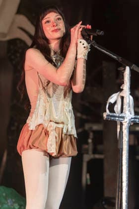Holly Humberstone performs at New Century Hall Holly Humberstone performs at New Century Hall, Manchester, England, 30th March 2026, Credit:Mike Gray Avalon  Copyright: xMikexGrayx xAvalonx 1087555097