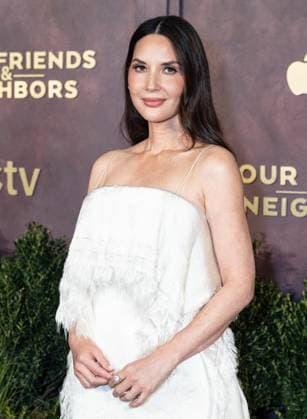 March 30, 2026, Bronx, New York, USA: Olivia Munn wearing dress by Fforme attends premiere of Season 2 of Apple TV Your Friends & Neighbors at The New York Historical in New York, NY on March 30, 2026. Bronx USA - ZUMAr339 20260330_znp_r339_187 Copyright: xLevxRadinx