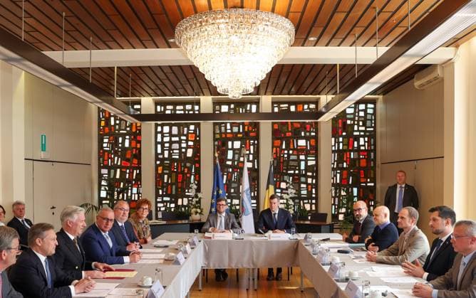 King Philippe - Filip of Belgium and Walloon Minister President and FWB minister Adrien Dolimont pictured during a roundtable discussion on the socioeconomic revitalization of the Centre region (Region du Centre), in La Louviere, Tuesday 31 March 2026.  VIRGINIExLEFOUR 169396413