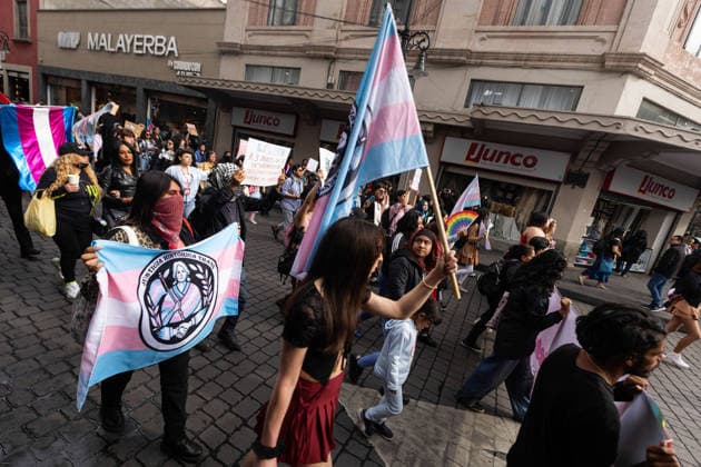 March 31, 2026, Mexico City, Mexico: Demonstration organized by the Libres y Combativas MX collective (Free and Combative Women MX) under the slogan: Trans and non-binary lives matter. The march moved from the Zocalo toward Plaza Tlaxcoaque and the Chabacano subway station, calling for the recognition of transfemicide, a comprehensive trans law, and access to rights including health, identity, education, work and housing. Mexico City Mexico  - ZUMAl178 20260331_znp_l178_020 Copyright: xCristianxLeyvax