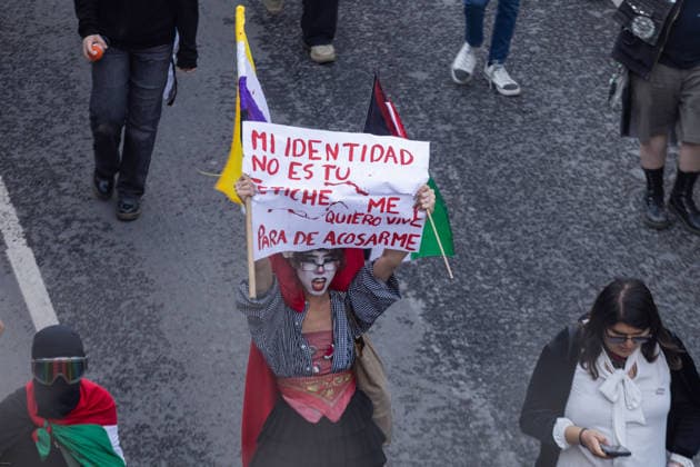 March 31, 2026, Mexico City, Mexico: Demonstration organized by the Libres y Combativas MX collective (Free and Combative Women MX) under the slogan: Trans and non-binary lives matter. The march moved from the Zocalo toward Plaza Tlaxcoaque and the Chabacano subway station, calling for the recognition of transfemicide, a comprehensive trans law, and access to rights including health, identity, education, work and housing. Mexico City Mexico  - ZUMAl178 20260331_znp_l178_047 Copyright: xCristianxLeyvax
