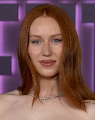 March 31, 2026, Los Angeles, California, USA: KIRA GULOIEN attends Hulu s The Testaments red carpet premiere. Los Angeles USA  - ZUMAb173 20260331_aap_b173_025 Copyright: xBillyxBennightx