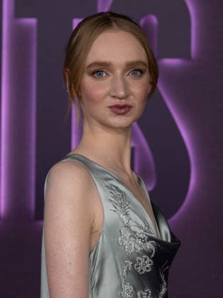 March 31, 2026, Los Angeles, California, USA: ISOLDE ARDIES attends Hulu s The Testaments red carpet premiere. Los Angeles USA  - ZUMAb173 20260331_aap_b173_037 Copyright: xBillyxBennightx