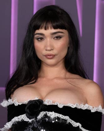 March 31, 2026, Los Angeles, California, USA: attends Hulu s The Testaments red carpet premiere. Los Angeles USA  - ZUMAb173 20260331_aap_b173_033 Copyright: xBillyxBennightx