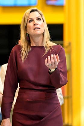 Queen Maxima visits association for circular initiatives. Hoogeveen. The Netherlands. 1 Apr 2026 Queen Maxima during a visit to Vepa, manufacturer of sustainable office furniture. Vepa is part of the Fair Furniture Group and helps organizations with their circular design. Furniture and individual parts are assessed in Vepa s Circular Center, saved, dismantled and renovated. Hoogeveen The Netherlands  Copyright: xDPPA EMx