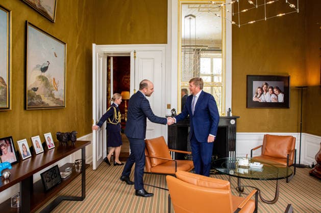 01-04-2026 HtB King Willem-Alexander during a meeting with minister van Asiel en Migratie, Dhr. Bart van den Brink, at palace Huis ten Bosch in The Hague. Â  Copyright: xPPEx