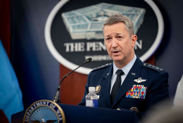 April 1, 2026, Washington, Dc, United States of America: U.S. Joint Chiefs of Staff Chair Gen. Dan Caine, responds to a reporters question during a press briefing to discuss Operation Epic Fury at the Pentagon, March 31, 2026, in Washington, D.C. The Pentagon has banned photographers from the briefings, allowing only officially released images. Washington United States of America - ZUMAp138 20260401_zaa_p138_029 Copyright: xBenjaminxApplebaum Dodx