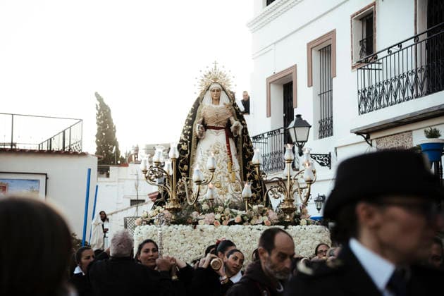 Procession of the Brotherhood of the Holy Cross in Alicante Procession of the Brotherhood of the Holy Cross, on April 1, 2026, in Alicante, Valencian Community Spain The procession goes through the neighborhood of Santa Cruz, with ascents and descents by its stairs located on the slope of the castle The itinerary starts from the Hermitage of the Holy Cross and offers outstanding enclaves such as San Antonio street, San Rafael Street and Abad Penalva Square, where the meeting of the Virgin with the Christ of Faith takes place 01 APRIL 2026 PROCESSION RELIGION COMUNIDAD VALENCIANA ALICANTINOS ALICANTE HERMANDAD SANTA CRUZ SEMANA SANTA SANTA COMUNIDAD VALENCIANA Alicante Comunidad Valenciana Alicante Comunidad Valenciana Spain  Copyright: xRobertoxPlazax 7412139