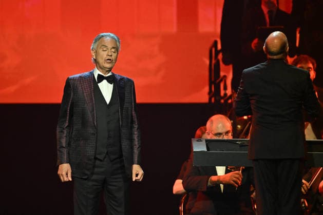Andrea Bocelli And Andrea Lykke Oehlenschlæger In Concert - Paris Andrea Bocelli performs at the Accor Arena in Paris, France on April 1, 2026. Photo by Christophe Meng ABACAPRESS.COM Paris France  Copyright: xMengxChristophe ABACAx
